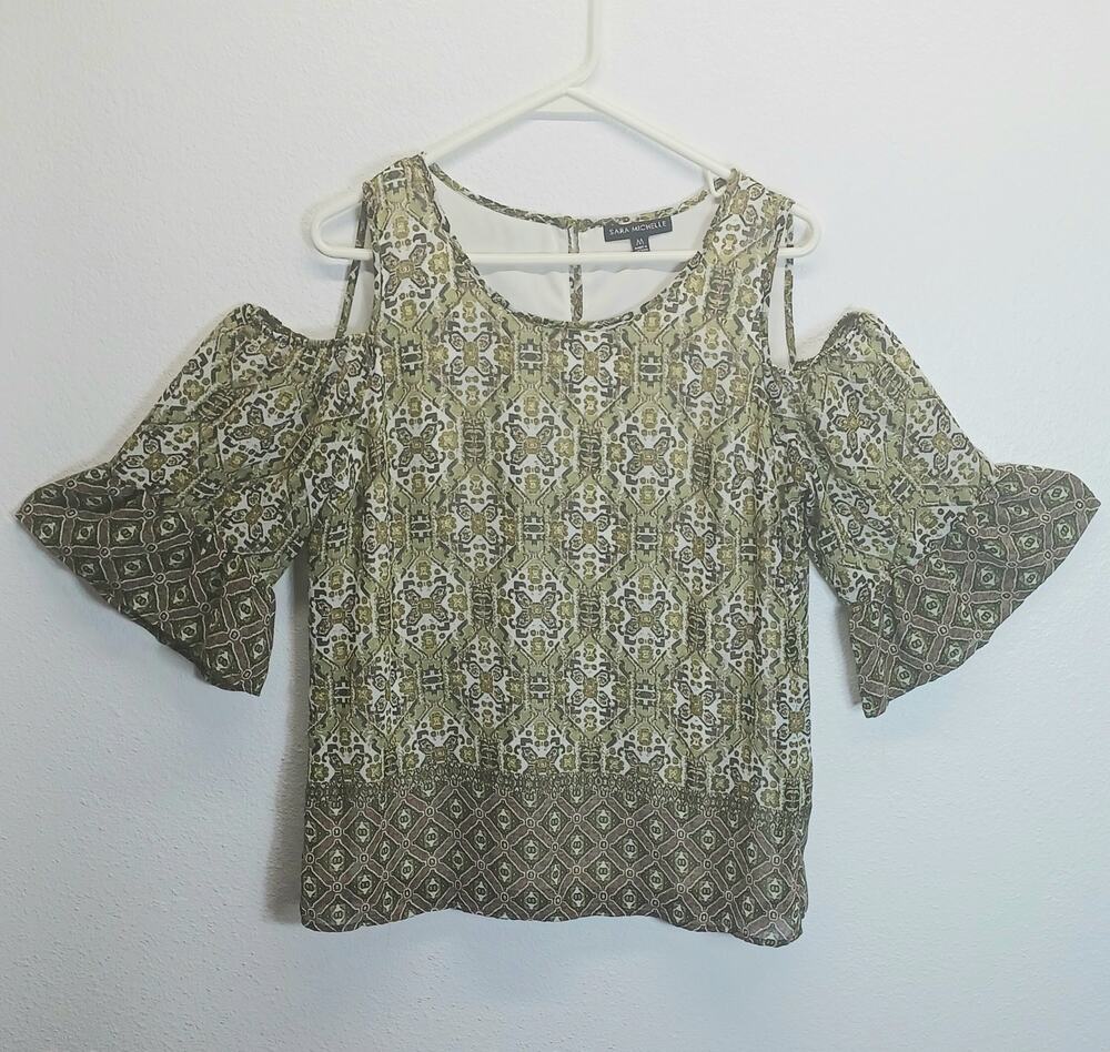 Sara Michelle Women's Cold-Shoulder Green & Cream Design Top l Size: M